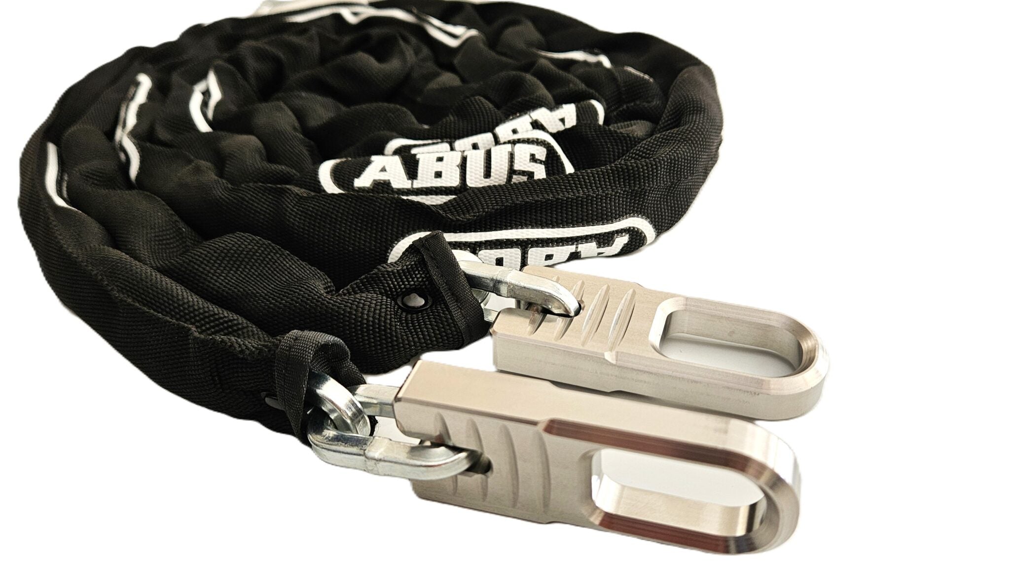 Rivian R1T Gear Guard Security Chain | Stainless Interlocks